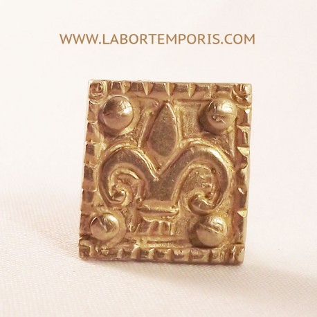 medieval belt decoration